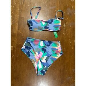 GAP Floral Print Bandeau Bikini Set. Bottom still has tags.